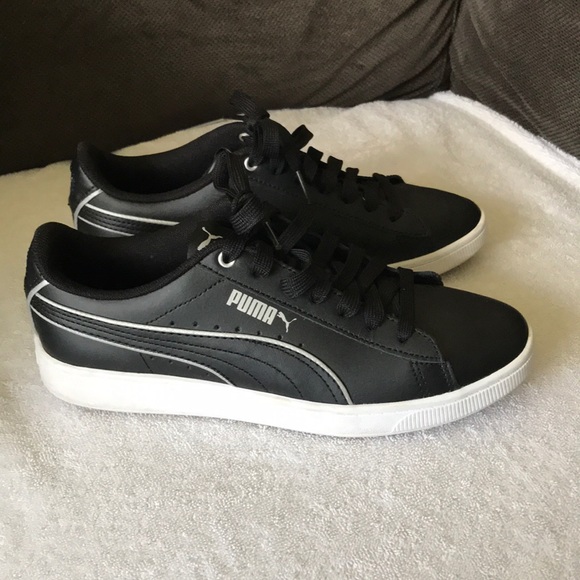 Pumas - Picture 1 of 2